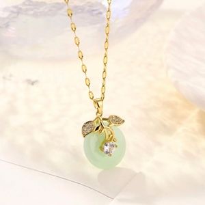 Meet your Posher, Francene